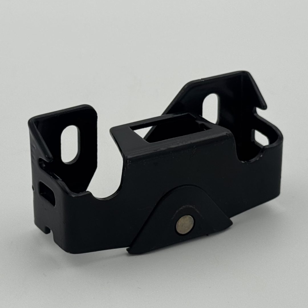 زبانه قفل صندوق دنا