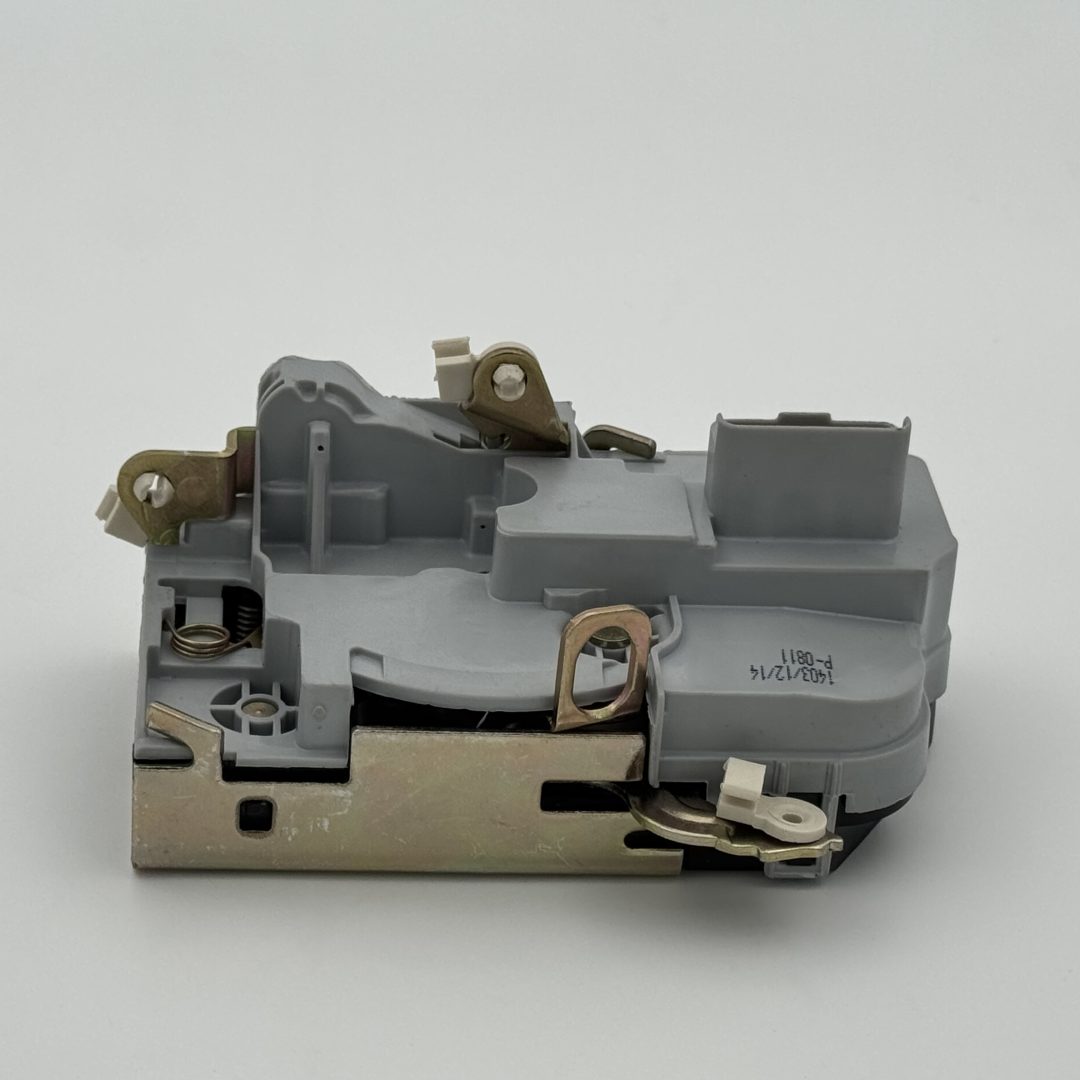 قفل جانبی جلو چپ 206