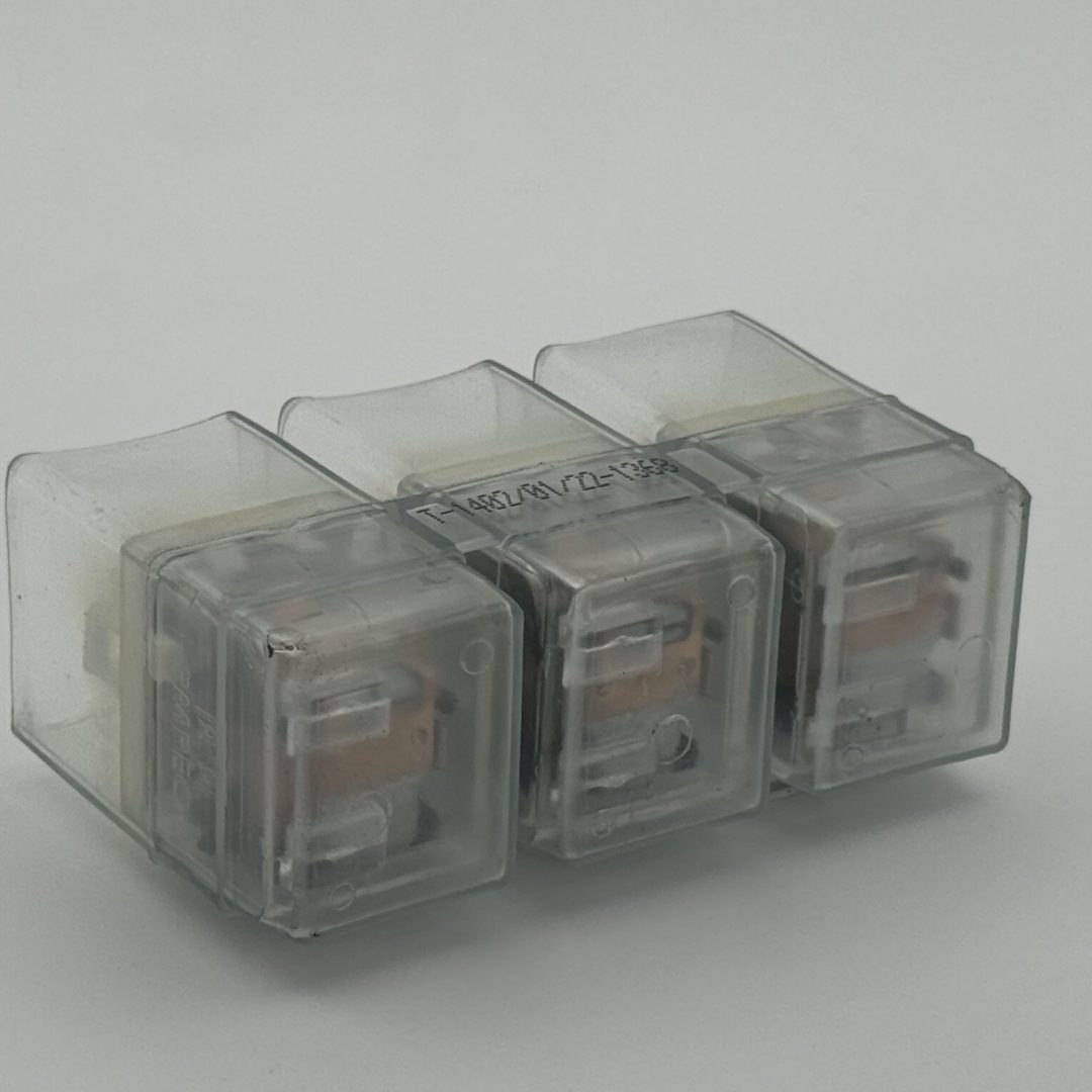 رله سه قلو پراید