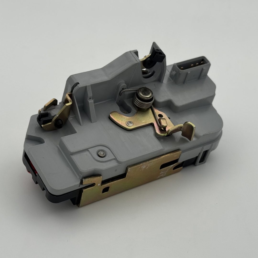 قفل جانبی پژو 206 . عقب چپ